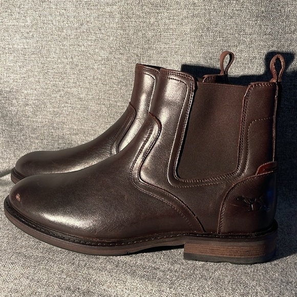 RODD & GUNN Dargaville Chelsea Boots. NEW main image 5